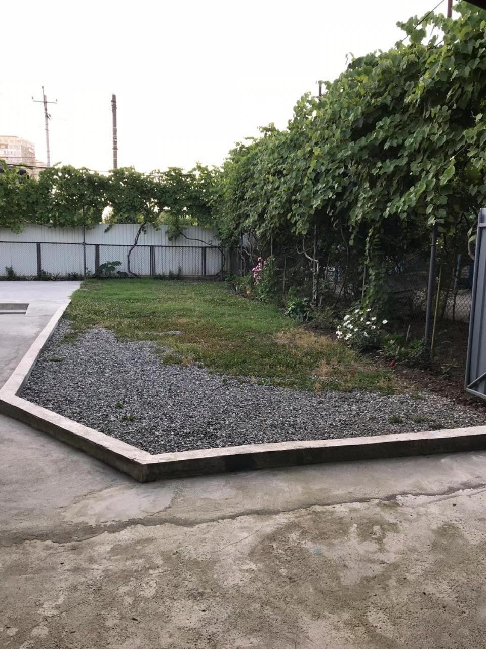 Гостевой Дом С Садом Hotel Gagra Exterior foto